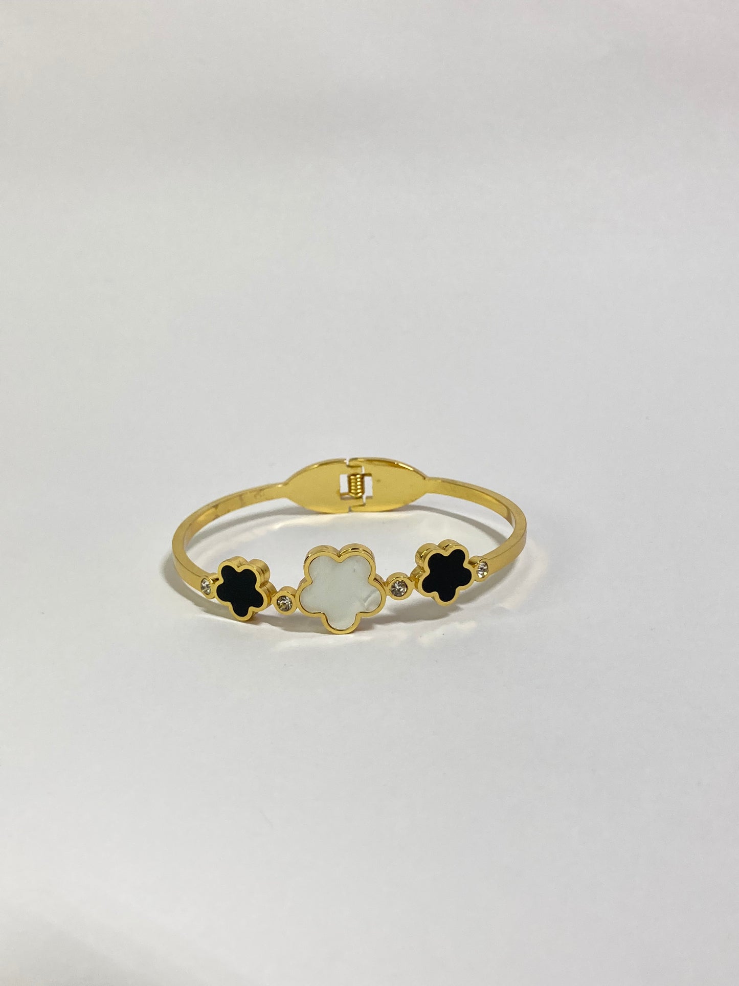 Midnight Clover Bracelet