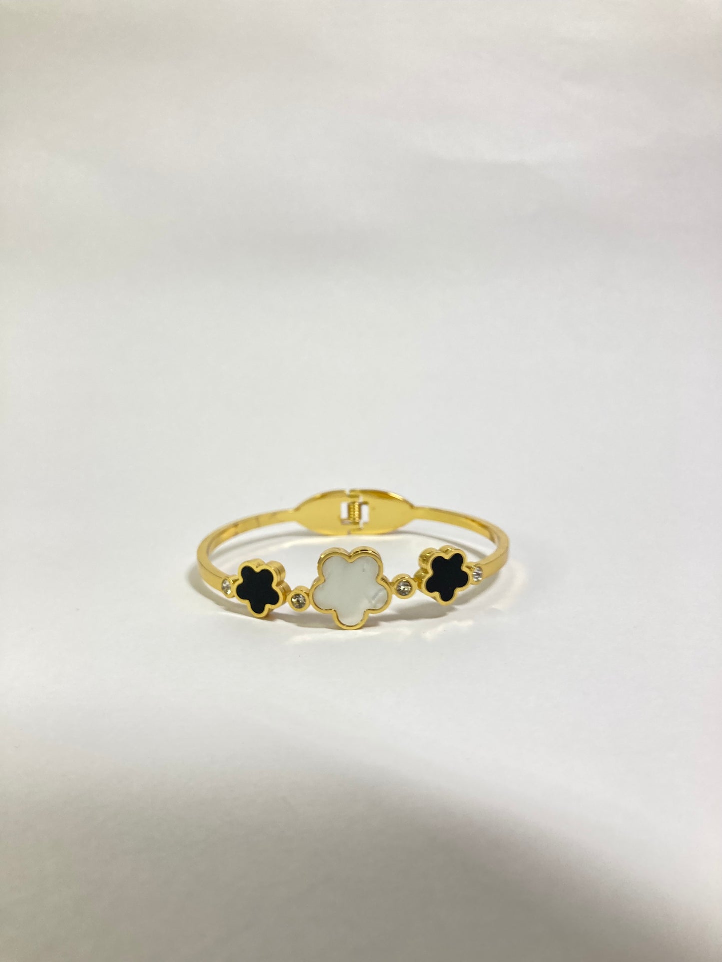 Midnight Clover Bracelet