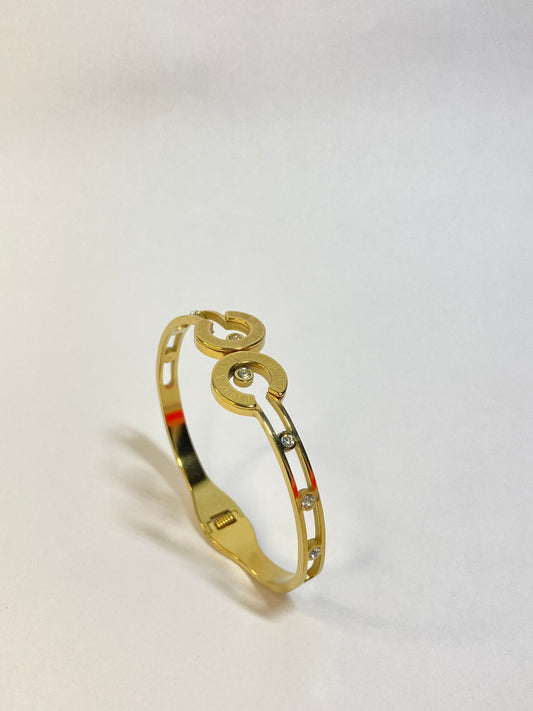 Celeste Loop Bracelete